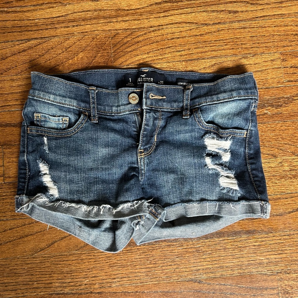 Women’s Blue Hollister Low Rise Jean Shorts Size 25